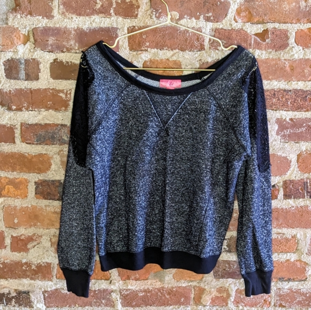 Mix & Co. Medium Black Heathered Scoop Neck Sweater w/ Lace‎ Accented Sleeves